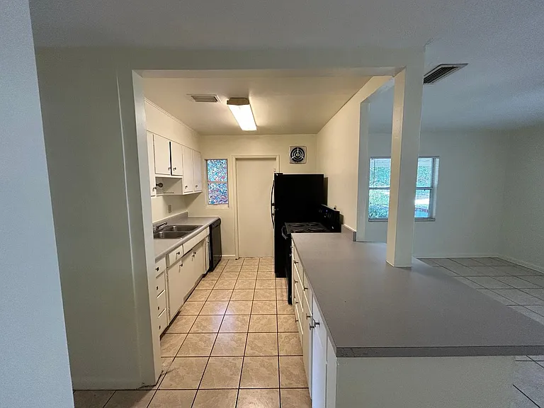 217 NW 36th Dr — Photo 13