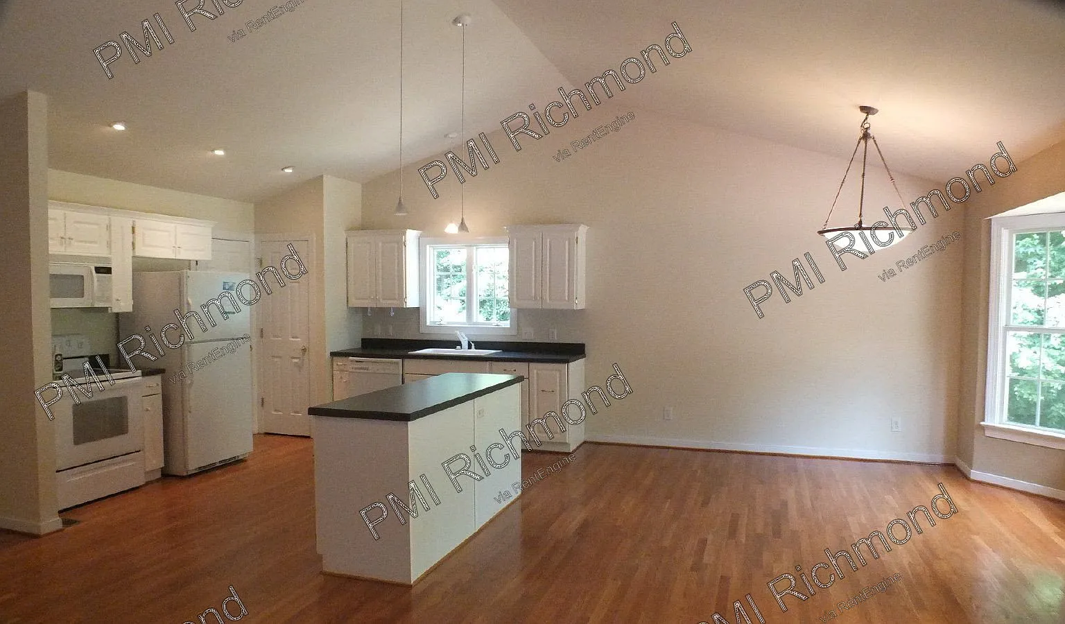 3 bed, 2.0 bath, 1744 sqft, $2,300 — Photo 3