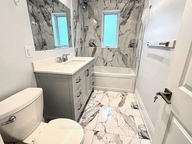 25 Donald Ave — Photo 4