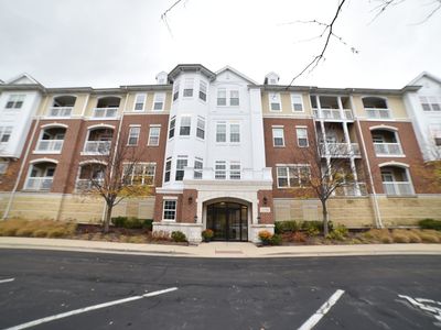 2750 Commons Dr UNIT 412, Glenview, IL, 60026