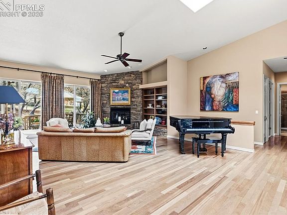 3rd image of 444 Darlington Way