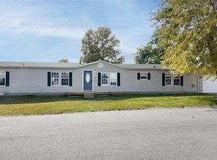 11262 Spring Meadow Trl, Lebanon, IL 62254