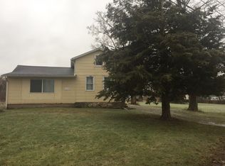 12428 W County House Rd, Albion, NY 14411