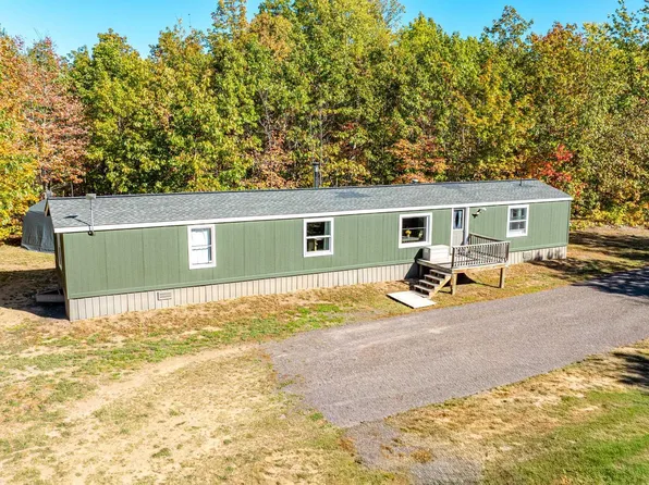 53209 N Superior Rd, Houghton, MI 49931