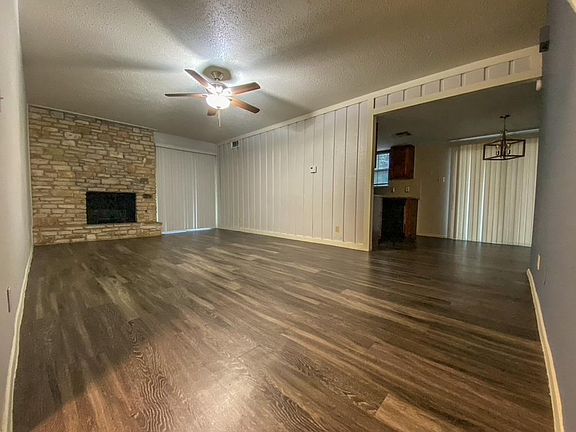 3rd image of 3318 Dolphin Dr APT A