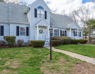 68 Gatsby Dr APT 4, Raynham, MA, 02767