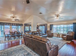 22204 Dogie Pl, Canyon Lake, CA 92587