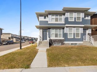 281 E Creekside Blvd SW, Calgary, AB T2X4X9