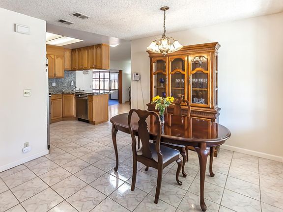 5th image of 3039 Monkton Ct