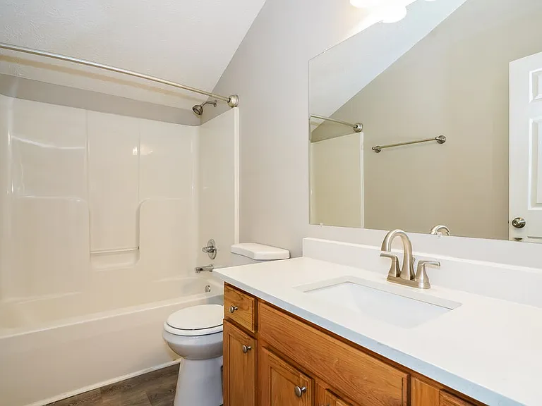 685 Belgium Dr — Photo 16