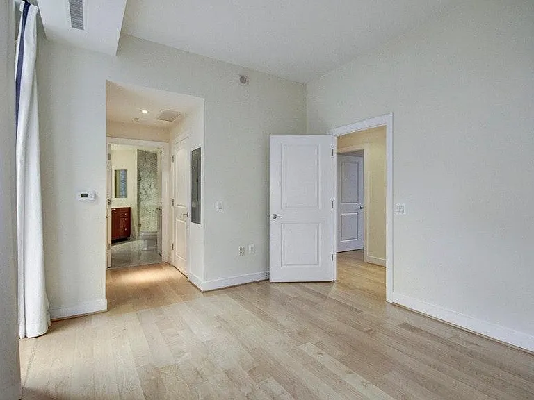 2425 L St NW #415 — Photo 14
