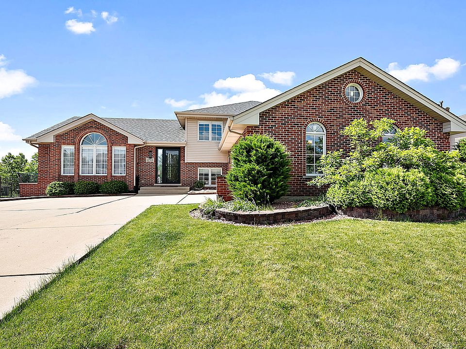 1st image of 12553 W Moorland Dr