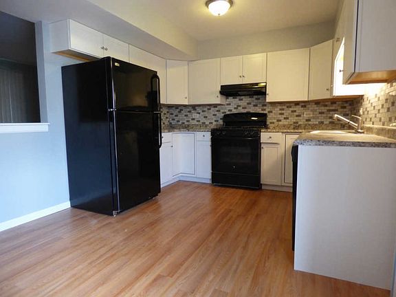 3rd image of 5616 Santa Barbara Dr
