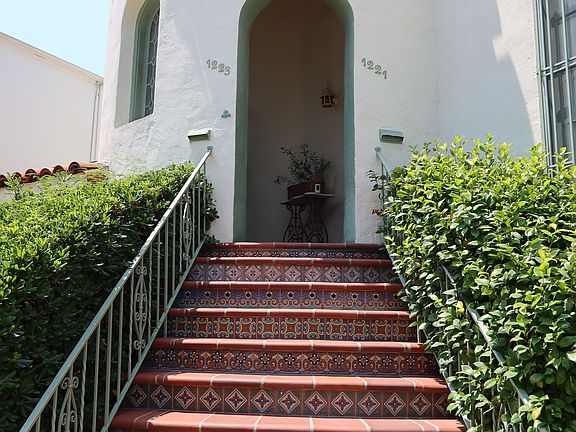2nd image of 1223 Smithwood Dr #1223