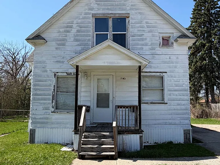 2401 Lowell Ave #1 — Photo 1