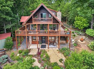 40 Foxfire Ln, Blue Ridge, GA 30513