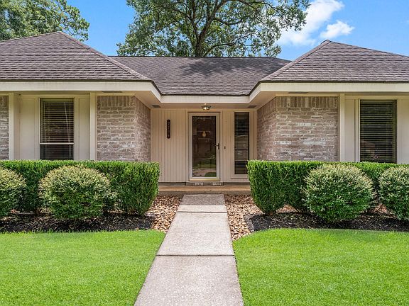 3rd image of 3706 Hill Springs Dr