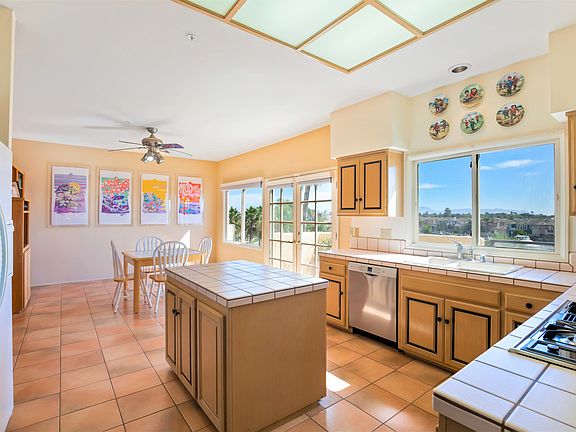 4th image of 4214 Harbour Island Ln
