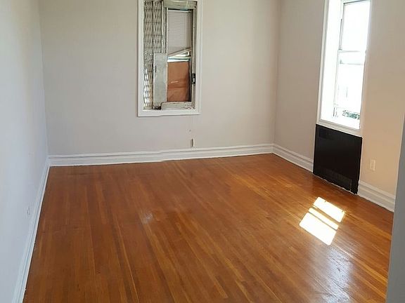 2nd image of 2718 Ocean Ave APT A1