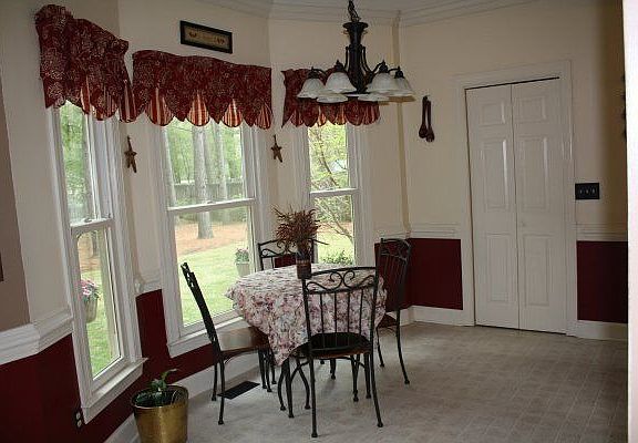 Breakfast Nook