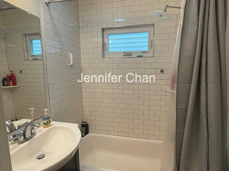 27 Marney St #2 — Photo 9
