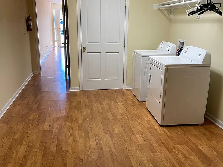 38 Willow St — Photo 1