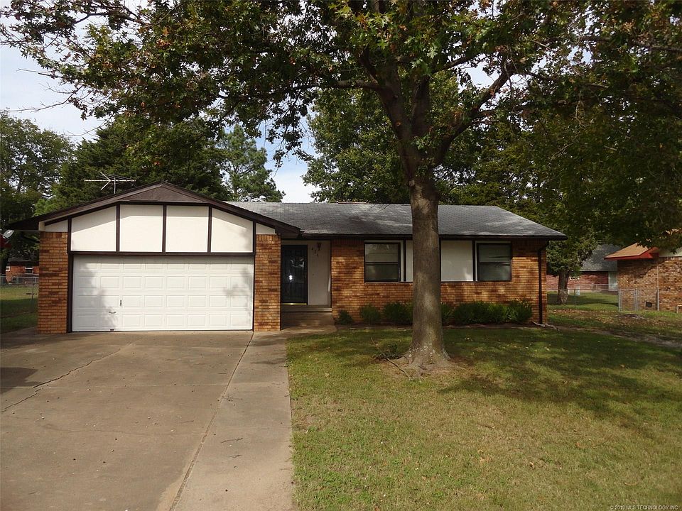 1st image of 426 E Loy St