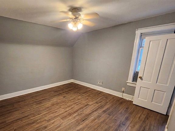 4th image of 109 Cleveland St