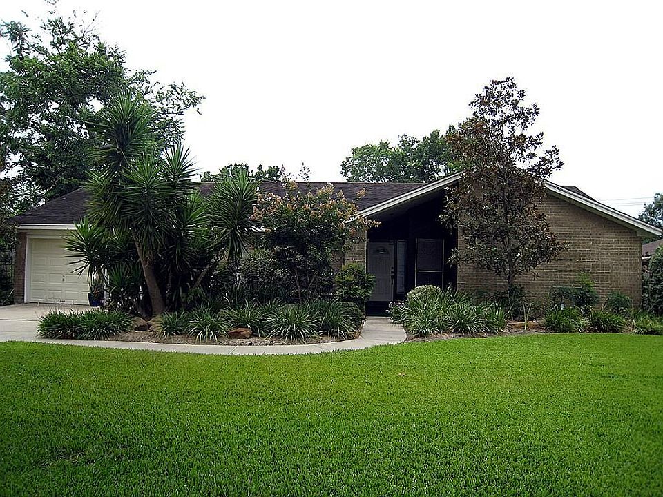 1st image of 511 Southern Oaks Dr
