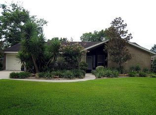 511 Southern Oaks Dr, Lake Jackson, TX 77566