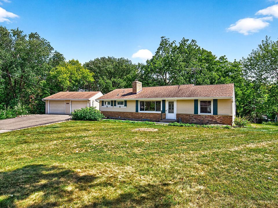 1st image of 6015 Aspen Rd
