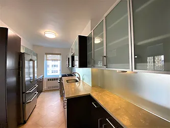 Rented by 165 E 66 Street Residential Owner LLC