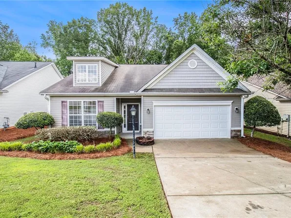 712 Brambling Way, Stockbridge, GA 30281