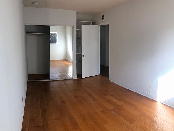 5th image of 4039 Broadway #4039