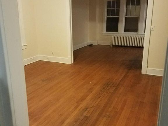 4th image of 231 New Scotland Ave #2