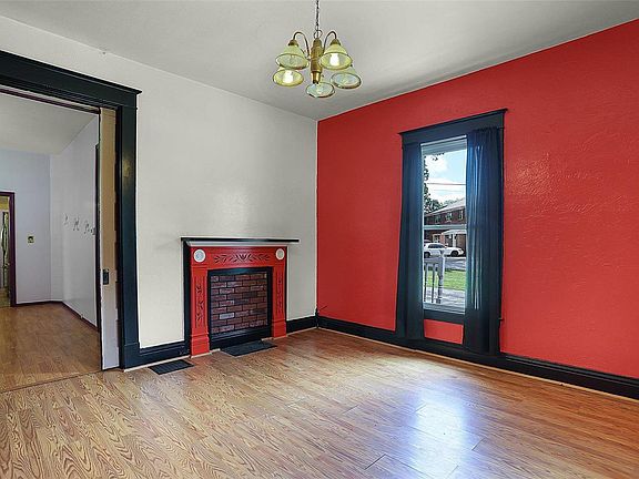 4th image of 722 Watt St