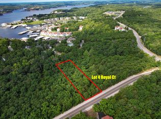4 Royal Point Ct, Lake Ozark, MO 65049