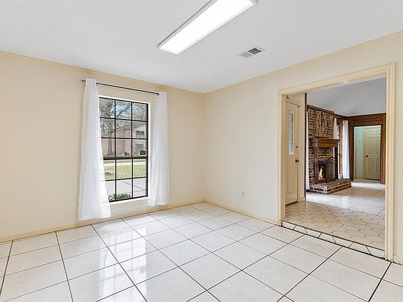 5th image of 3339 Three Pines Dr