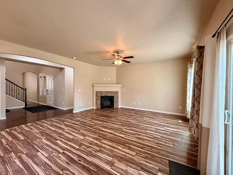 2760 Bridle Dr — Photo 4