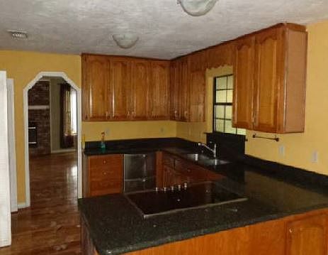 1st image of 8229 Greenmont Ave