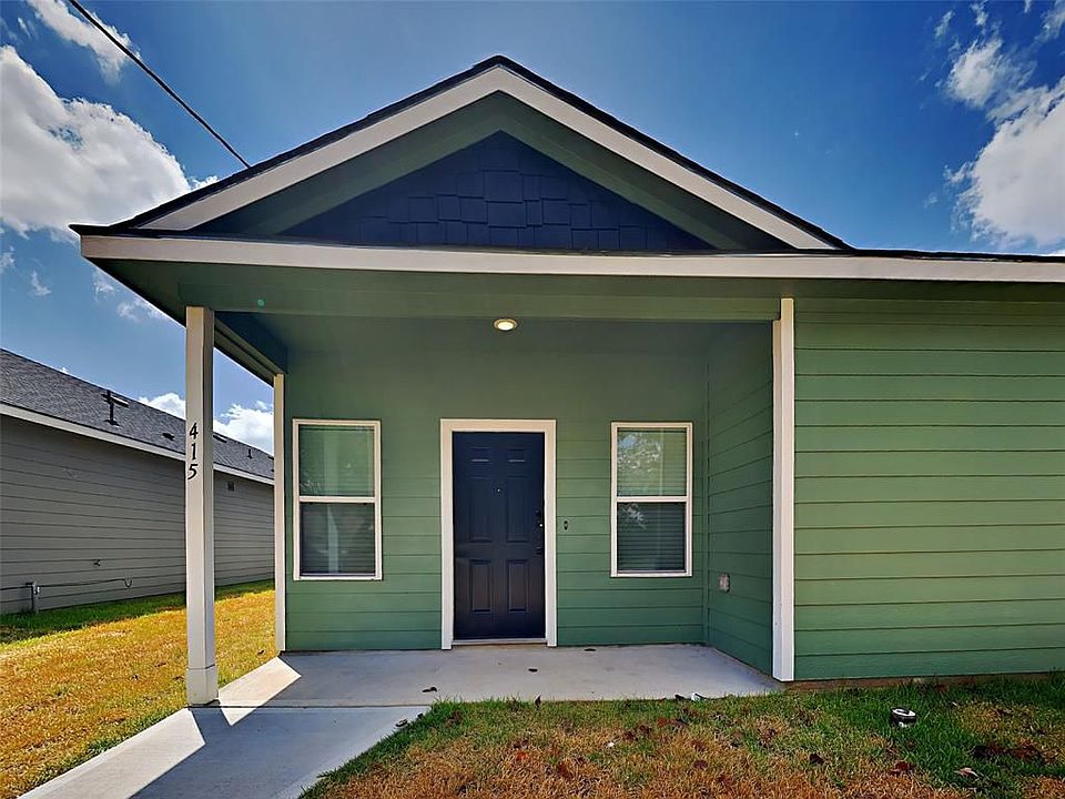 1st image of 415 E Avenue G #415