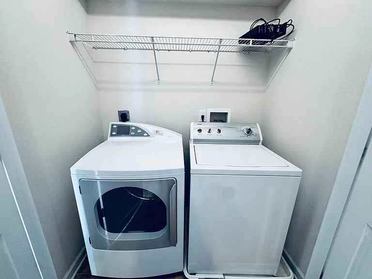 110 Aaron Pl #205 — Photo 17