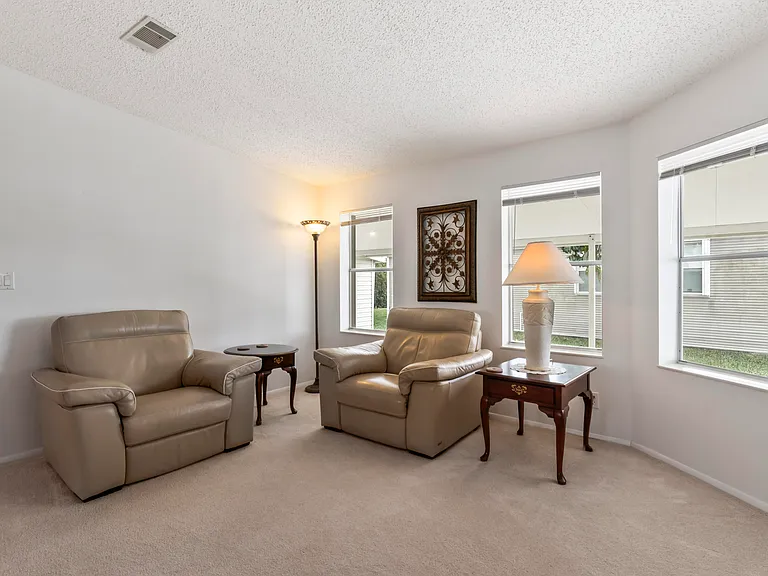8913 SW Chevy Cir — Photo 6