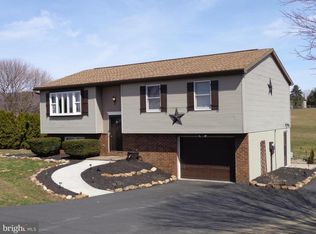 938 Clauss Rd, Lenhartsville, PA 19534