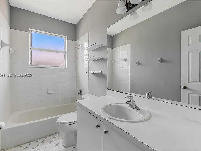 3375 NE 15th Dr #10212 — Photo 47
