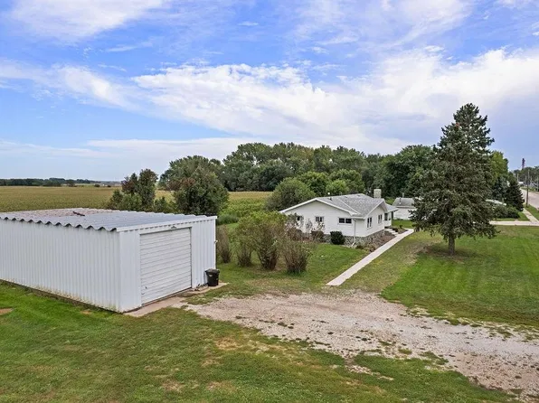 407 N 8th St, Newman Grove, NE 68758