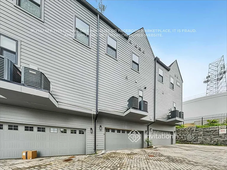 428 38th Ave N #6 — Photo 20