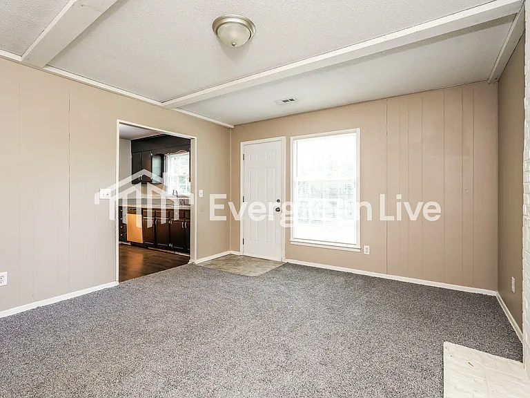 3612 Sellwood Rd — Photo 3