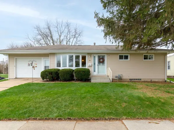 936 E Mitchell Ave, Waterloo, IA 50702