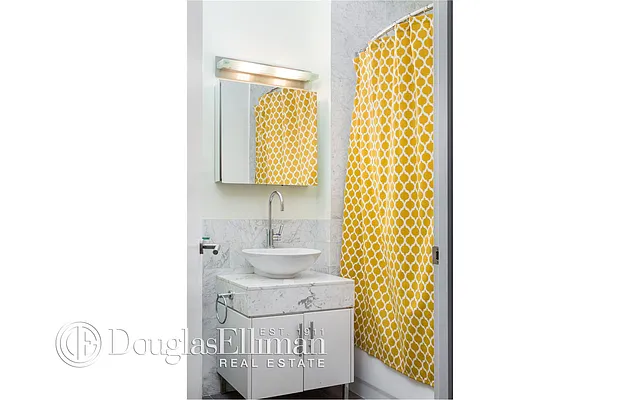 Sold by Douglas Elliman | media 14